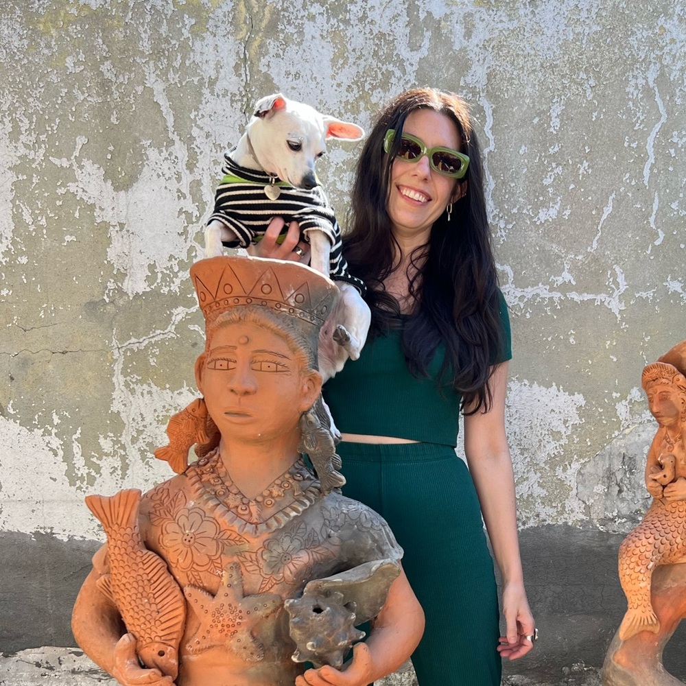 Meet your Poshers, Renee + Paris